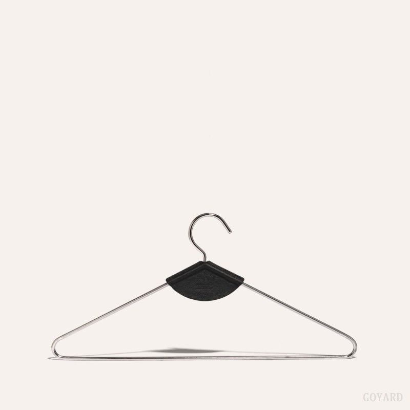 Goyard LIVRÉE PAIR OF HANGERS Mustat | TKNH5832